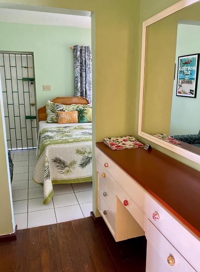 The Blue Orchid B&B Montego Bay Exterior foto